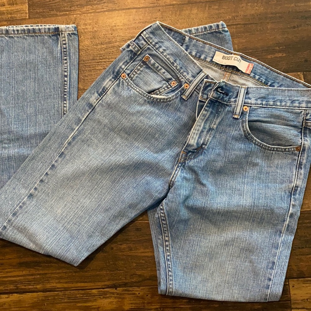 Levi Boot Cut Jeans